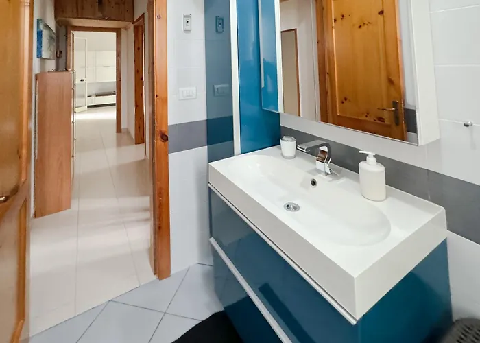 Bay House Holiday home *